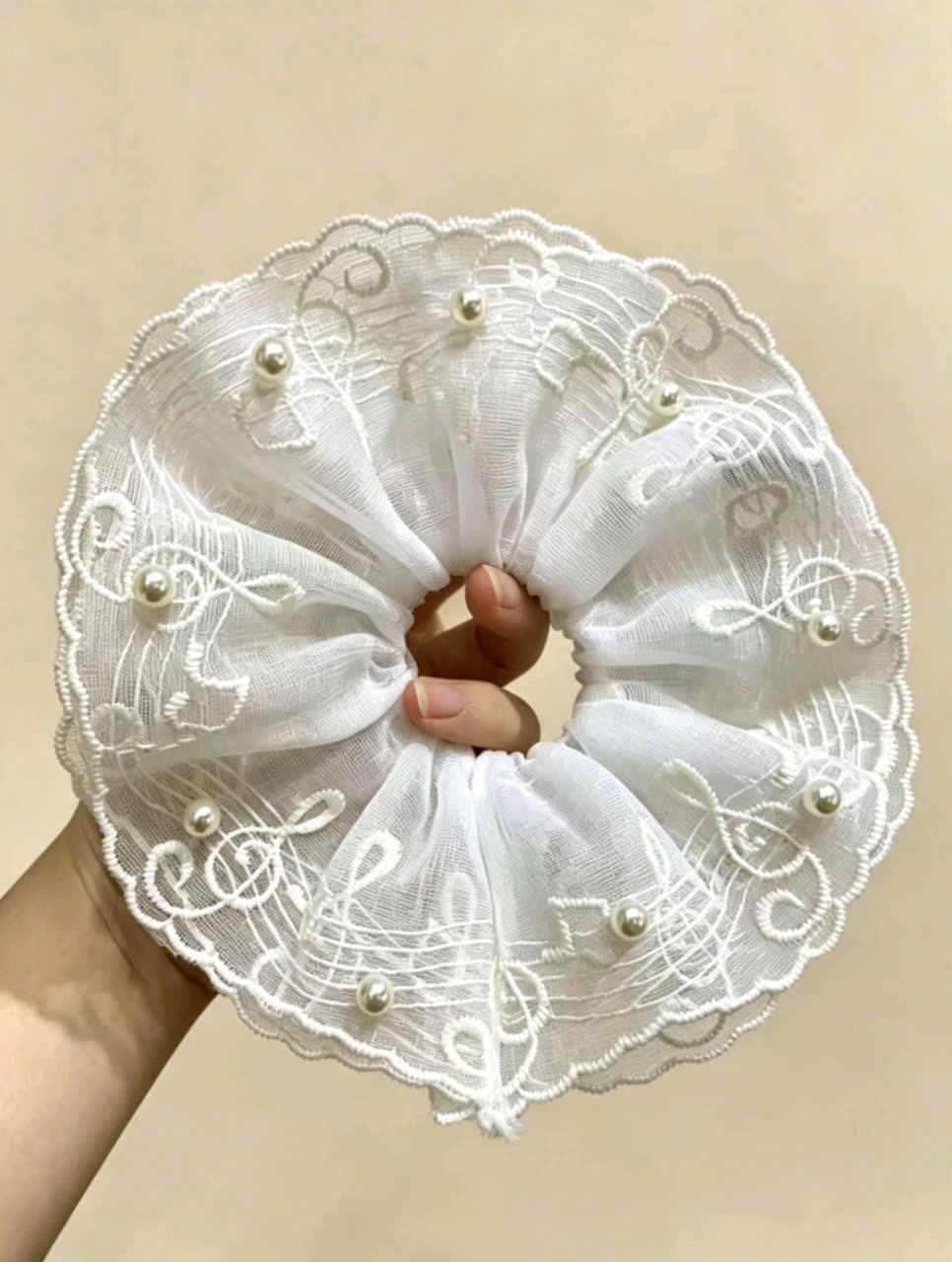 Màu sắc: ren kép thêu nốt nhạc