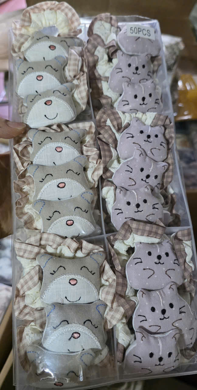 Màu sắc: Mẫu 10