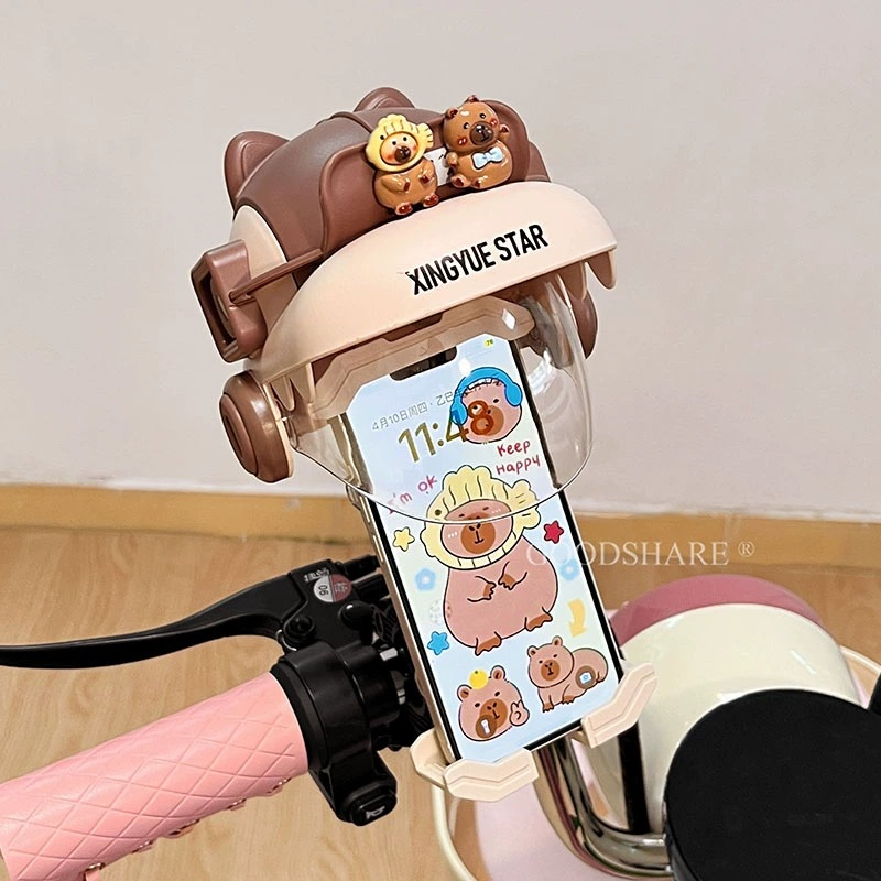 Màu sắc: Kiểu tay lái màu nâu với mũ và nơ màu vàng.