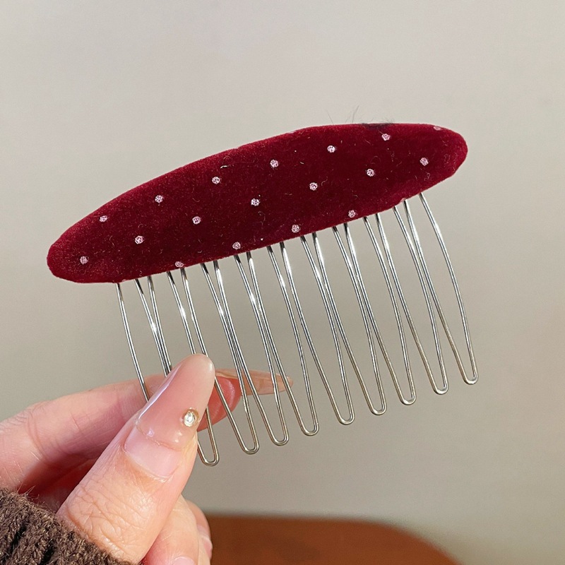 Màu sắc: Đỏ