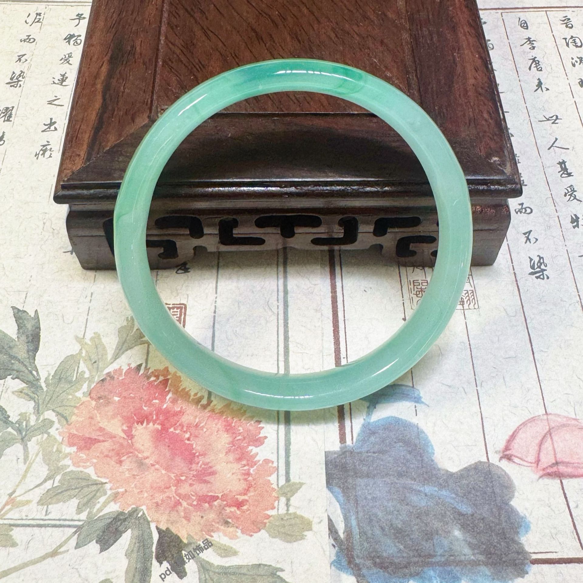 Màu sắc: Lá liễu xanh (rộng khoảng 10mm) - một gói