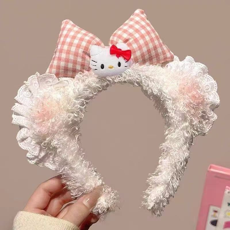 Màu sắc: má hồng với KT-white