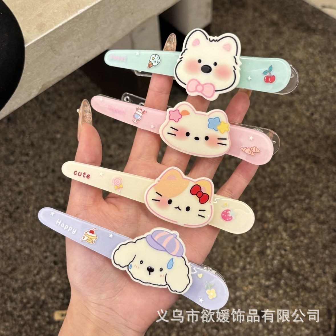 Kẹp tóc hình cún con và mèo con dễ thương
