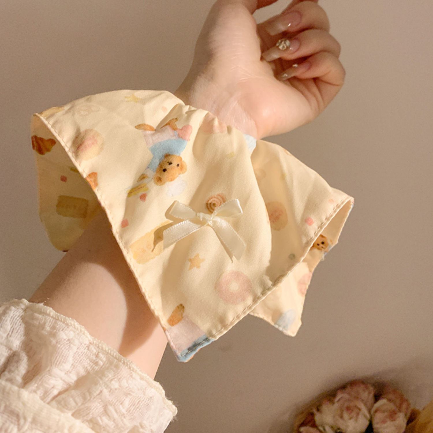 Màu sắc: 9