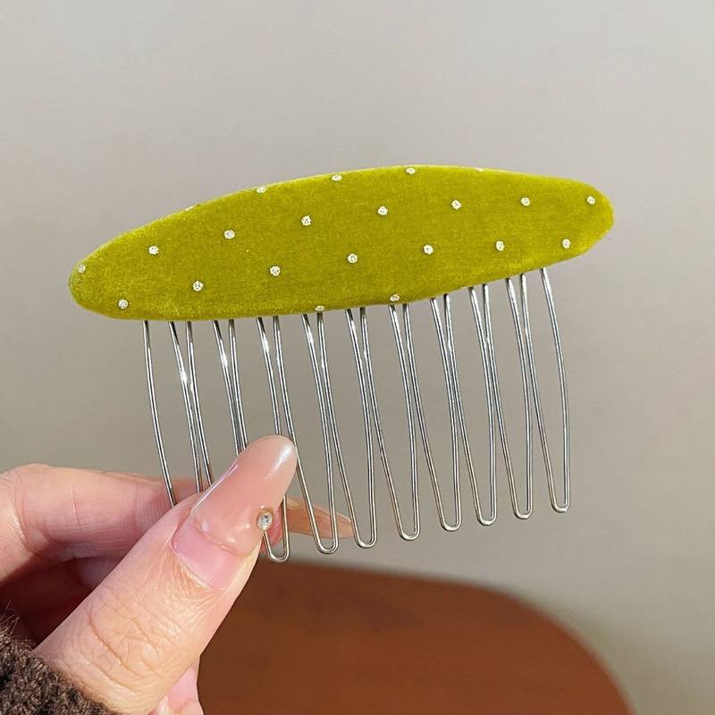 Màu sắc: Vàng