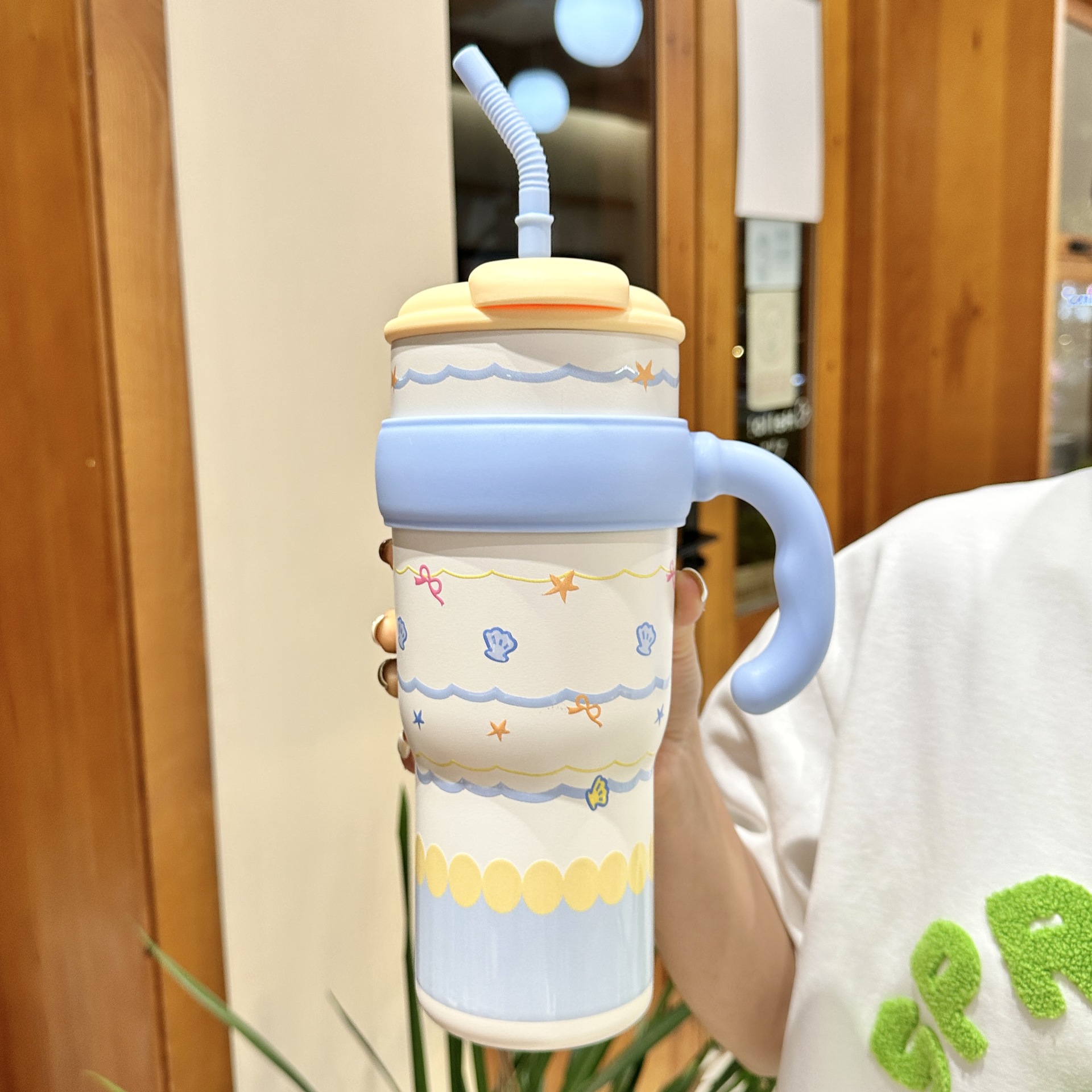 Màu sắc: 7702 Màu xanh dương 1100ml