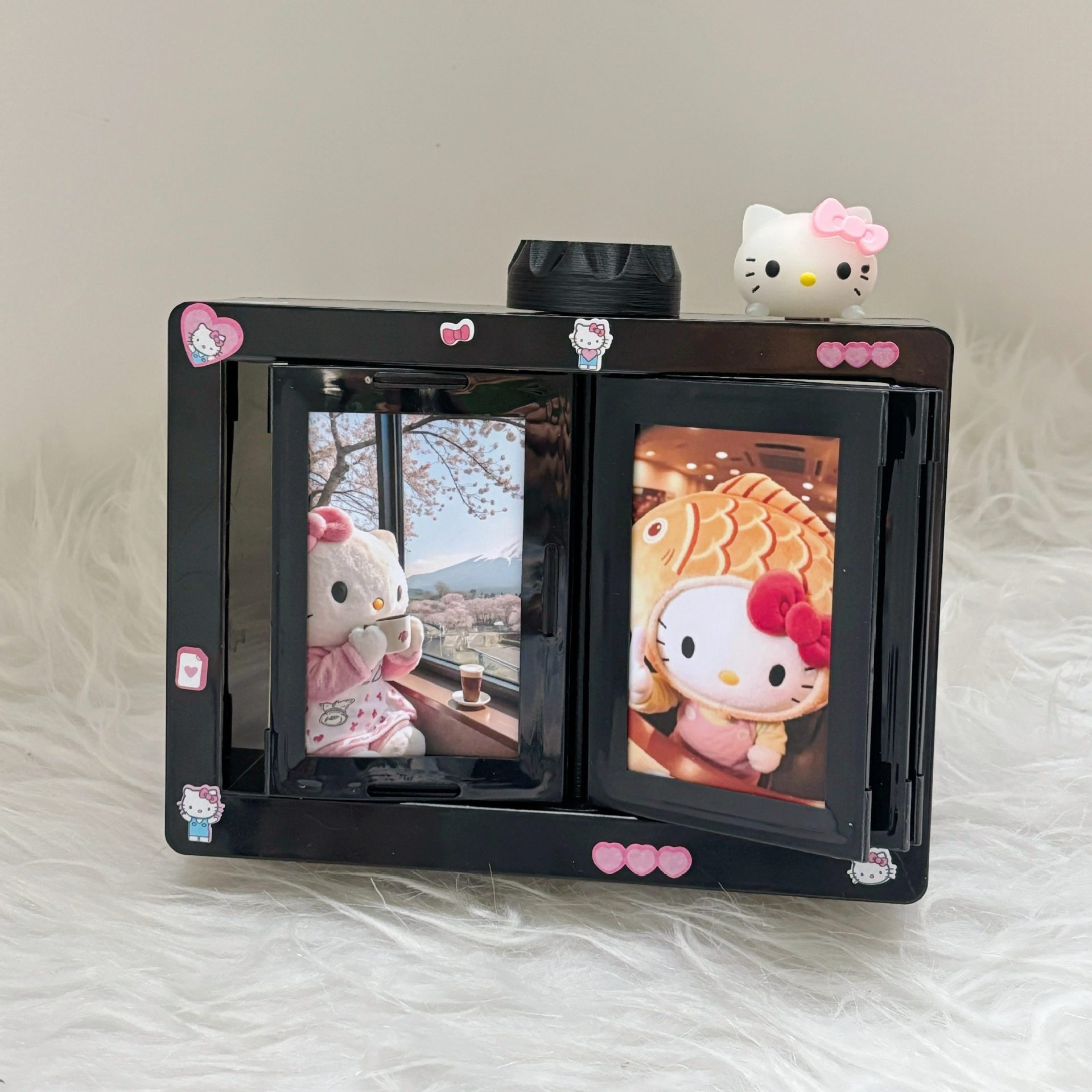 Màu sắc: Album ảnh xoay màu đen + phụ kiện KT + sticker KT [12 khe đựng thẻ